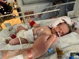 Sweetheart day photo challenge Day 2: CHD facts ❤️1 in 100 babies are born with CHD that's 8 babies per day. 💙There is no cure to CHD. Congenital heart disease is forever.