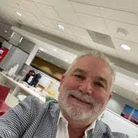 Derrick Welch's Instagram, Twitter & Facebook