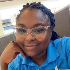 Luz Mcgee's Instagram, Twitter & Facebook