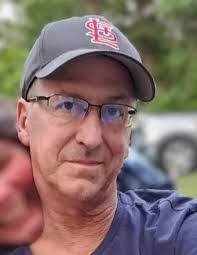 Robert Heckler's Instagram, Twitter & Facebook