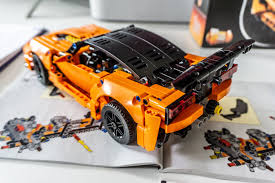 Chevrolet corvette zr1 vs porsche 911 gt2 rs. Kami Bermain Tanpa Listrik Lego Chevrolet Corvette Zr1 Adalah Rasio Harga Konten Yang Bagus Kejutan Positif