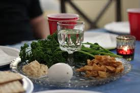 Mai jos îți spunem cea mai bună rețetă începem cu pastele, care se fierb conform indicațiilor de pe pachet. Cum Sarbatoresc Pastele Evreii DeÈ™tepÈ›i Ro