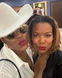 Yesterday I woke up from a beautiful, most wondrous dream, filled with love  & deep gratitude, surrounded by good friends, reveling in life's beauty and  unpredictability… You all know I've been moving