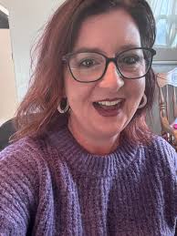 Just when I thought this Monday held no joy… boom! My new Gay-Fad  “Purrrfection” glasses arrived. Gush!!!