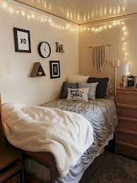 43 Cute Dorm Room Decorations Ideas On A Budget Details Of Dorm Room Decorations Dormroomd Beautiful Dorm Room College Bedroom Decor College Dorm Room Decor