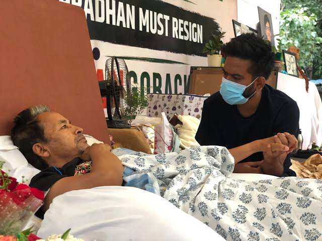CJP founder Abhijit Dipke begins indefinite hunger strike after Wangchuk  shifted to hospital - The Sen Times