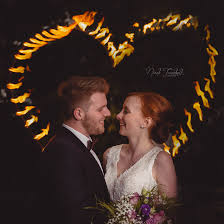 Hochzeitsfotos Mit Herz Aus Flammen Hochzeitsfotos Love Love Heiraten Hochzeitsfotos Hochzeit Bilder Hochzeit