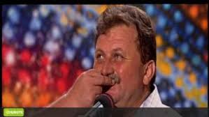A tv show which began airing on 18 february 2011. Romanii Au Talent Primarul Puscariasul Si Fantoma Video Ziua Veche