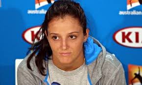 Laura Robson out of Wimbledon and French Open with injured wrist