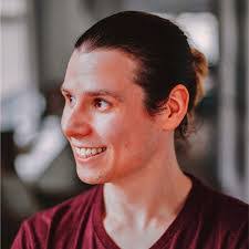 Eileen Yang's Instagram, Twitter & Facebook