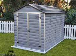 Avec son côté abri de 7.5 m² et sa pergola de 7.5 m² tout en pin nordique naturel, toutes les conditions sont réunies pour passer d'excellents style traditionnel. Accueillir Les Beaux Jours Avec Un Abri De Jardin En Pvc Blog Conseil Abri Jardin Garage Carport Bons Plans