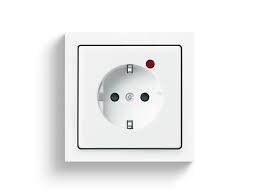 Betriebsmittel, die für einen schaltschrank oder eine anlage benötigt werden , auf ausgabegeräten von phoenix contact ausdrucken oder per. Future Linear Busch Jaeger De Usb Steckdose Schuko Steckdosen