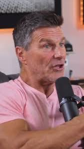 Donna Bartram's Instagram, Twitter & Facebook