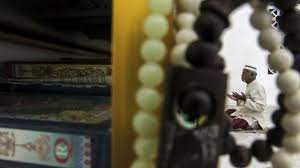 Bacaan Doa Dan Dzikir Setelah Sholat Fardhu 5 Waktu