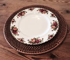 Discover a fantastic range of valentine's day gifts for your friends, family and even colleagues when you hone in on what they love as a sign of your love for them. Dining Etiquette What Is A Service Plate