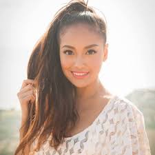 Marjorie Mendoza's Instagram, Twitter & Facebook