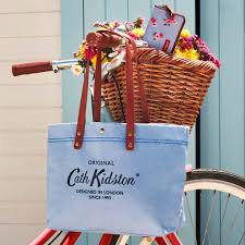 Harga yang rendah, barangan asal sahaja, penghantaran percuma dan cepat ke malaysia. Cath Kidston Catalogue Isetan Kuala Lumpur