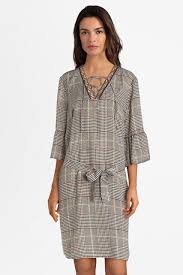 Christine laure habille la femme moderne pour toutes les occasions en proposant différents styles. Christine Laure Robe B2395 Beige Femme Des Marques Et Vous