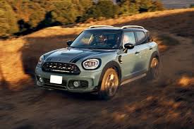 It was launched in 2010 and received a facelift in 2014. Mini Cooper Countryman Price In India Images Review Colours