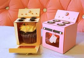 Adhere the handle with glue dots or foam pop dots. Cupcake Boxes 40 Diy Ideas To Package Your Cupcakes