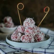 Klepon Buah Bit By Desip Lestari Assalamualaikum Klepon Buat Bit Rekuesan Paksu Doi Ga Bisa Lg Mkn2 Cake Kue2an Krn Hrs Dibatasi J Raspberry Fruit Cake