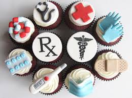 cupcakes for doctors nurses pharmacist krankenschwester kuchen cupcake kuchen themenbezogene torten