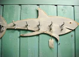 Shark Hook Coat Rack Sign Beach House Decor Wall Art With 6 Hooks By Castawayshall By Castawayshall Strandhaus Dekoration Gartenbank Selber Bauen Maritime Deko