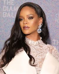 You can't talk about rihanna's hairstyles without paying homage to this major moment in red carpet history. Rihanna S Changing Hairstyles Hair Colour A Timeline British Vogue British Vogue