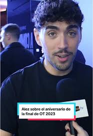 Se cumple un año de la final de Operación Triunfo 2023 y le preguntamos a  Alez cómo se siente al respecto durante la premiere de A Complete Unknow.  Medio: @mundoplustv 🎥 @leyy💜 #alez #alezz ...