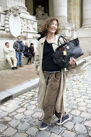 À l'occasion de la sortie de son nouvel album « oh pardon tu dormais », jane birkin a vidé son sac. Jane Birkin Avec Le Sac Birkin Cree Pour Elle Par Hermes Jane Birkin With The Birkin Bag Created For Her By Hermes Fashion Mode Mode Mode D Emploi