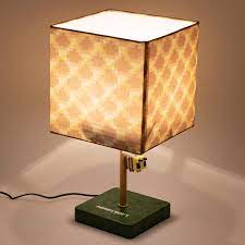 Naturally generated bee nests generate with 3 bees in them. Minecraft Bee Led Lamp Toys And Collectibles Eb Games Australia