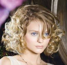 Pixie haircuts are perfect for black older women growing out their natural hair. Short Curly Hair Round Face Short Hairstyles Haircuts 2019 2020