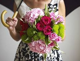 Pretty Pink And Green Floral Bouquet By Jane Packer Wedding Bouquets Summer Bouquet Diy Wedding Flower Centerpieces