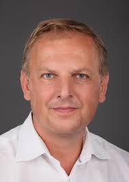 PERFORMANCE ON TRACK®