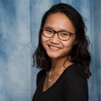 Amber Knudson's Instagram, Twitter & Facebook