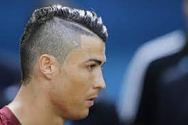 Jun 10, 2021 · model/gaya rambut undercut pria. 8 Model Rambut Pompadour Fade Yang Kekinian