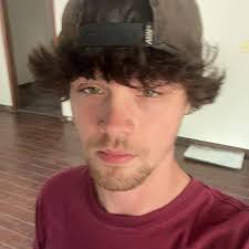 Report teaming player in Forsaken Roblox?