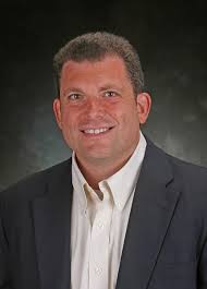 Opening Up by Writing It Down: How Expressive Writing Improves Health and  Eases Emotional Pain eBook : Pennebaker PhD, James W., Smyth PhD, Joshua  M.: Amazon.co.uk: Books