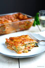 gemuse lasagne mit spinat amore italia madame cuisine in 2020 vegetable lasagna cuisine recipes spinach lasagna