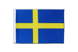 The land slopes gently from the high mountains. Schweden Flagge Schwedische Fahne Kaufen Flaggenplatz