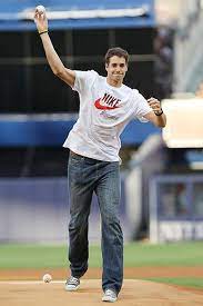 Height, photos & stats of all atp & wta players including john isner. Can Isner Make It To The Top