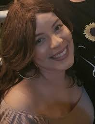 Kari Martinez's Instagram, Twitter & Facebook