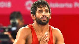 Amir name hemlal sahu (c.g.)se.q.hamari ak reg.uwa samiti hai.jiske dvara gaon ke logo se chanda leke gaon me jan jagrukta shiksha &swasthay se sambndhit anek karykram ka ayojan krte hai.joki phand ki kami ke karan koi bada karykram nhi kr pate.anek govt.offico &netao ke pas me sahyog ke liye application de chuke hai 2 sal ho gaya hai abi tak. Asian Games 2018 Gold Medal Winner Bajrang Punia Believes In Beating Big Names To Become Big