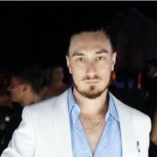 Cameron Crosby (@guccipirate55) • Instagram photos and videos