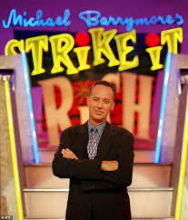 Michael barrymore, who was born michael kieron parker, had his earliest taste of performing in the early '70s when he worked as an entertainer and host at butlins, the british chain of family camps. Michael Barrymore S Versuche Zur Wiederbelebung Der Dauerbrenner Der 90er Jahre Game Show Schlag Es Gluckliches Online Durchfallen Aktuelle Boulevard Nachrichten Und Fotogalerien Zu Stars Sternchen