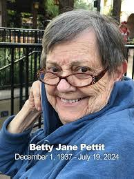 Paula Devore's Instagram, Twitter & Facebook