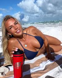 Michelle Bieri - Free sexy pics, galleries & more at Babepedia