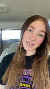 Taylor Hettinger's Instagram, Twitter & Facebook