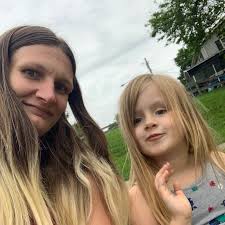 Happy New Year's Eve!! Today marks two years of being sober! 🥳❤️ How many  of you have challenged yourself to stop drinking and did you stick to it??  #sober #sobriety #newyearseve #newyearsresolution #