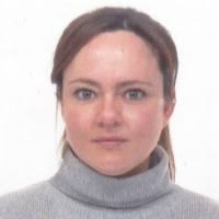 100+ perfiles de «Carly»